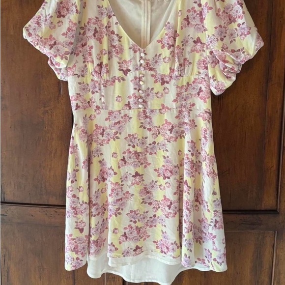 L For Love & Lemons Pink Floral Puff-Sleeve Mini Dress - Picture 2 of 5